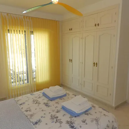 Villa-fig-tree 4*