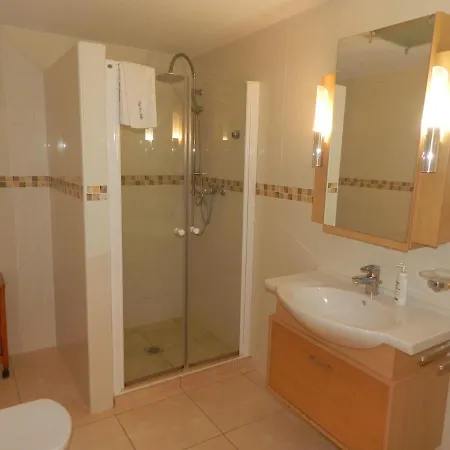 Villa-fig-tree 4* קלפה